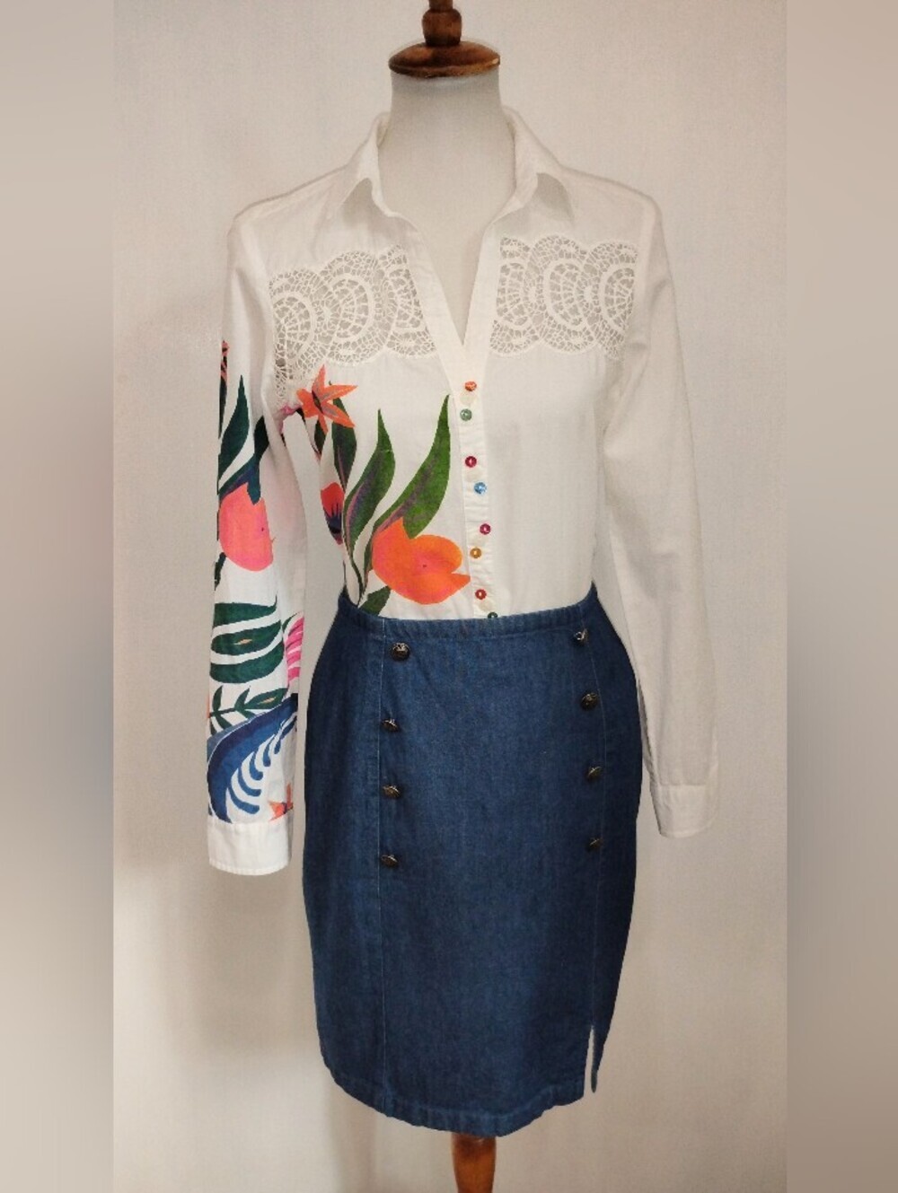 SUN RIVER DOUBLE BUTTON DENIM SKIRT - Picture 5 of 6